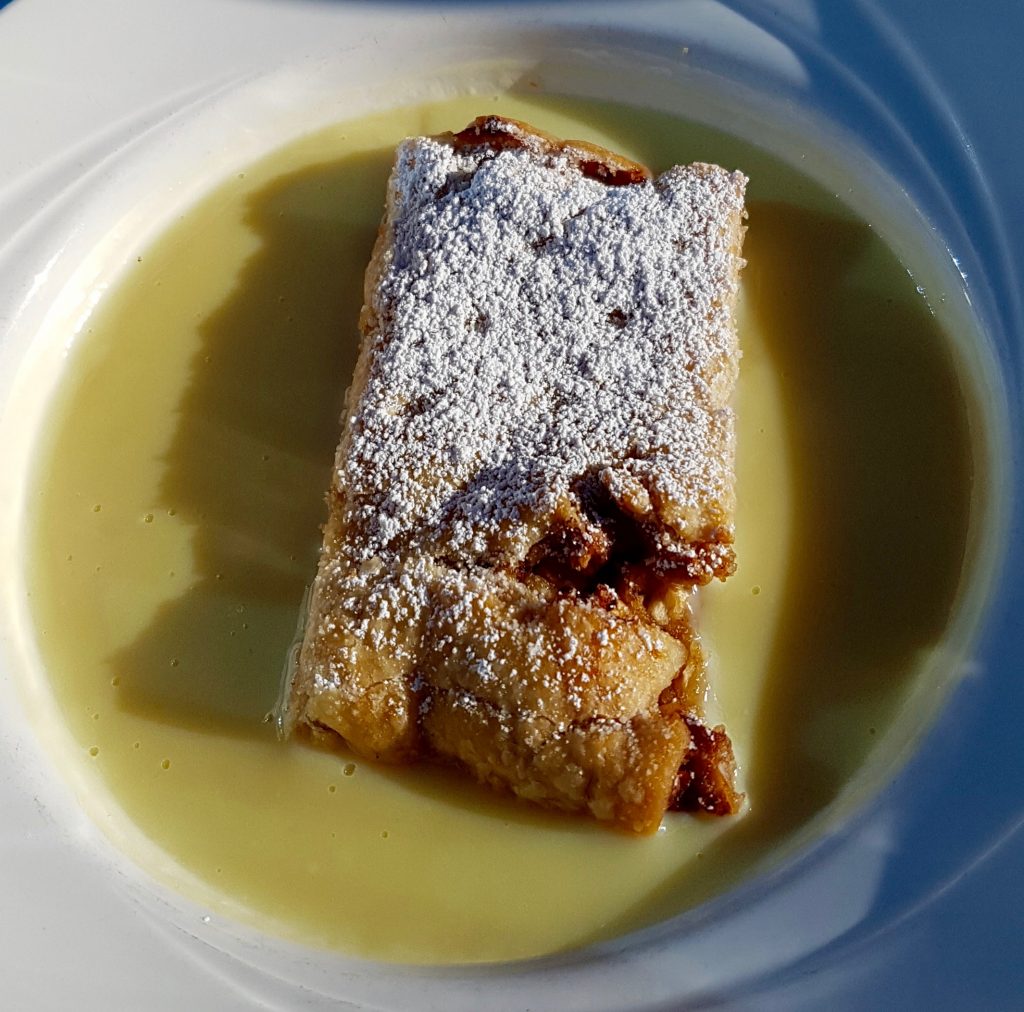 Apple Strudel with Vanilla Sauce