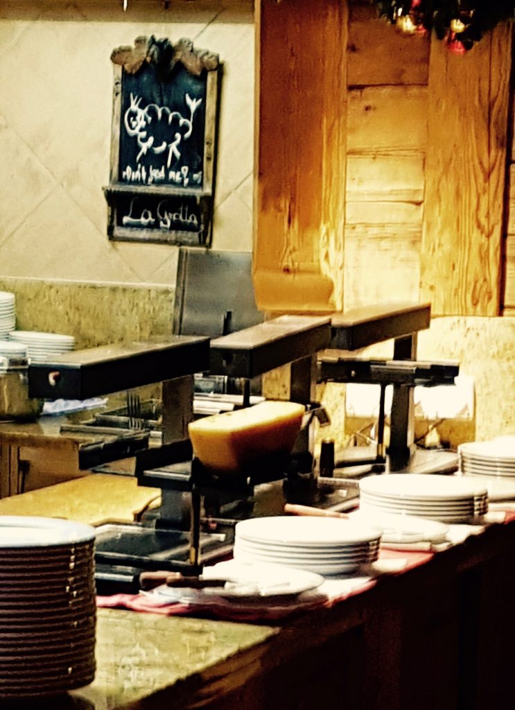 Raclette Counter La Grotta