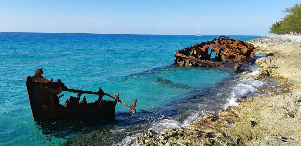 beach shipwreck Bahamas