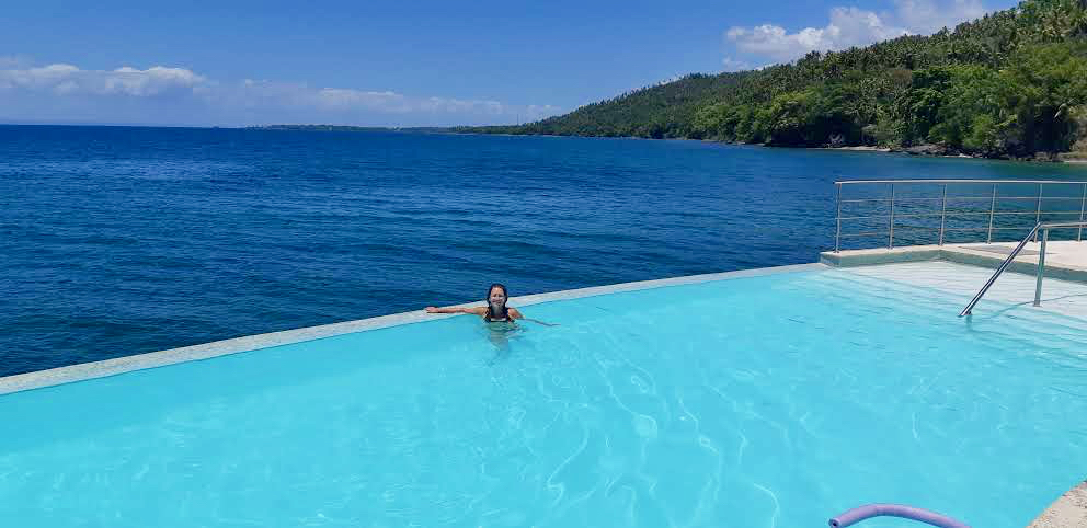 infinity pool, Samana