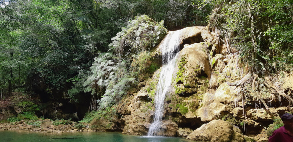 El Limon Waterfall