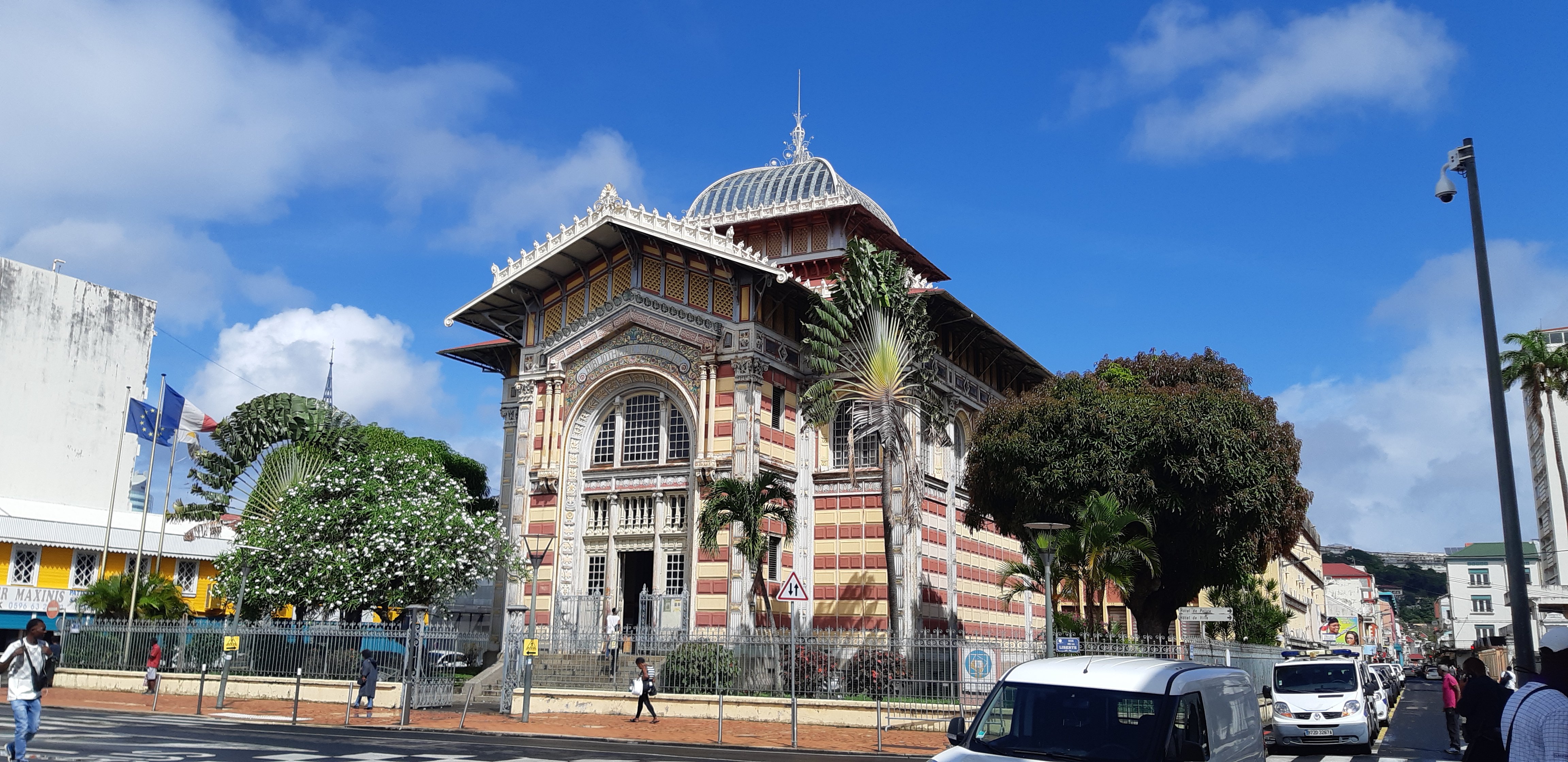 Fort de France library