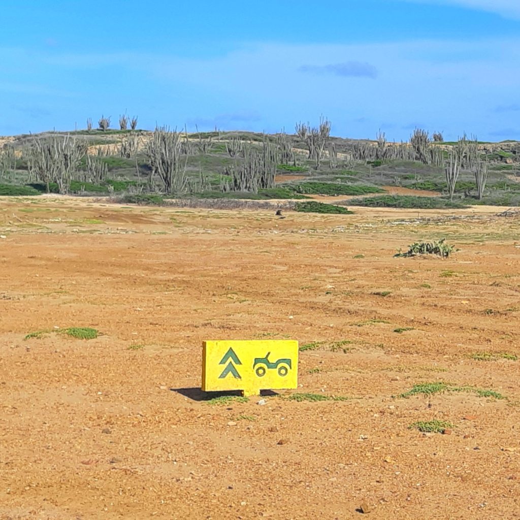 4x4 sign in Bonaire