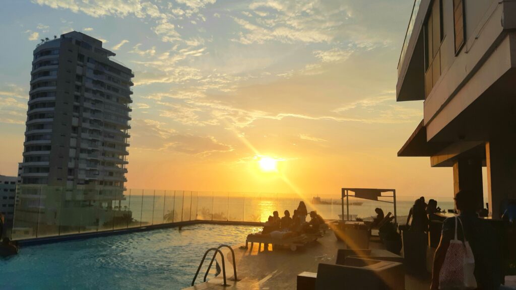 hotel pool view marina Santa Marta