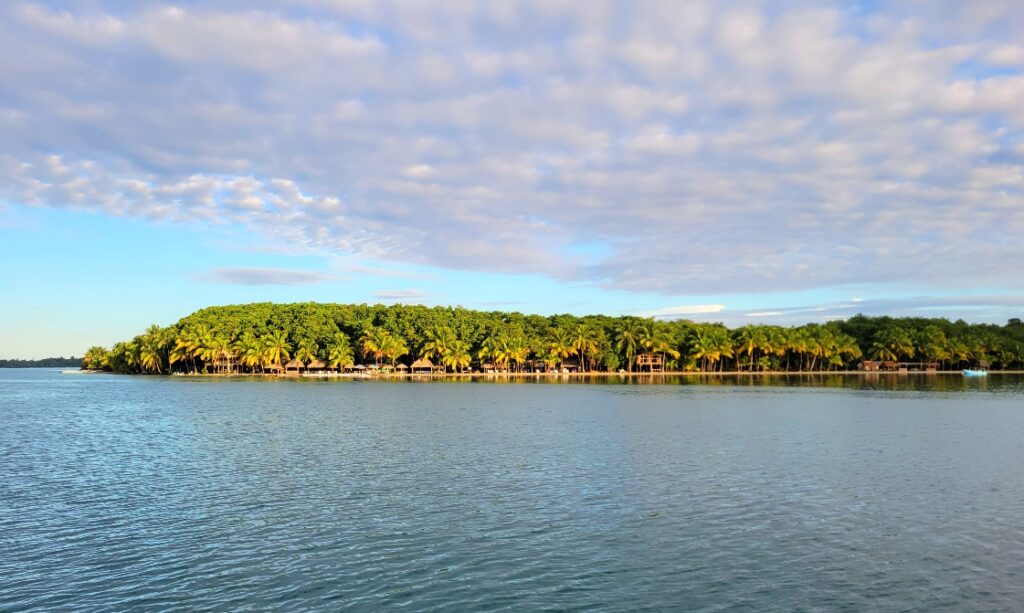 boat life in Bocas del Toro Starfish Beach