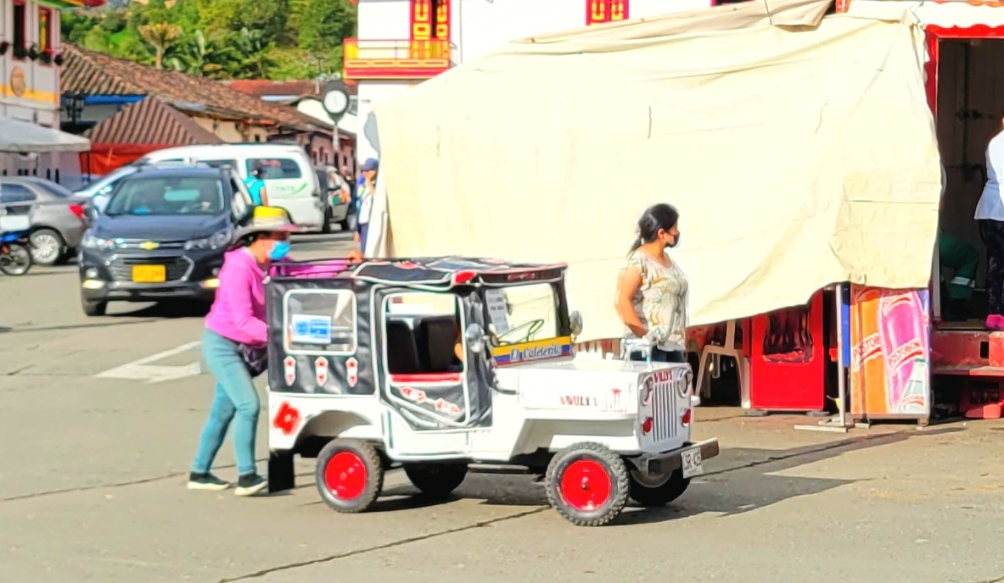 Willy Jeep Colombias Zona Cafetera Highlights Salento