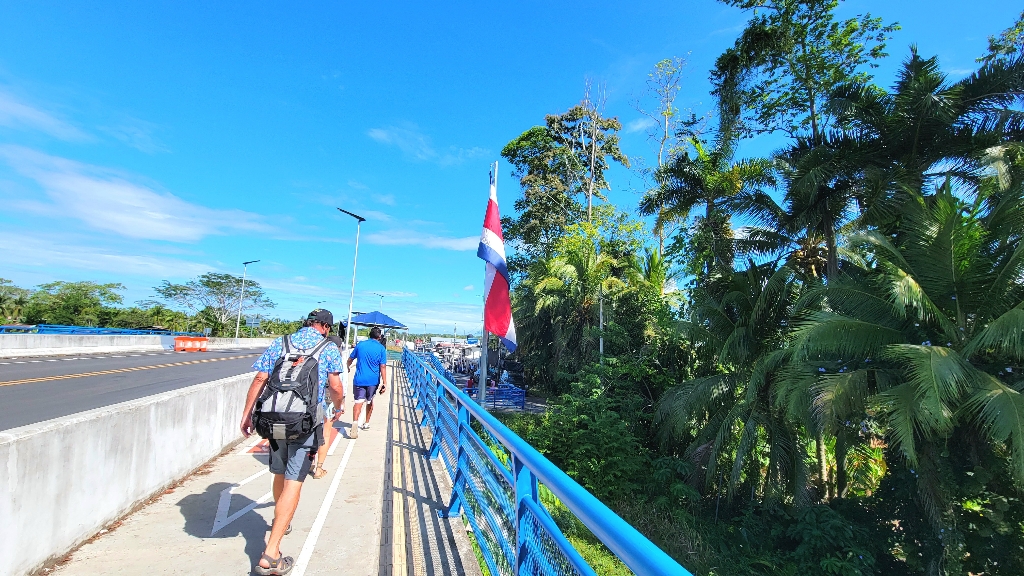 border crossing Panama to Costa Rica