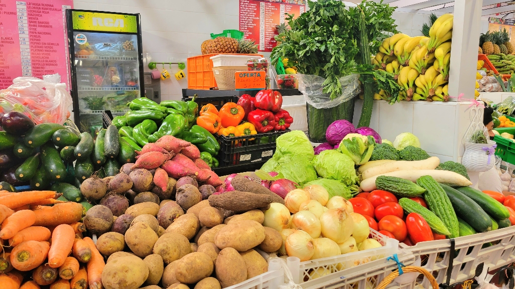 Produce prepping for our Pacific crossing