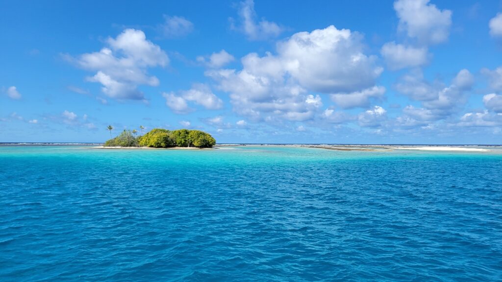 Tuamotus atoll