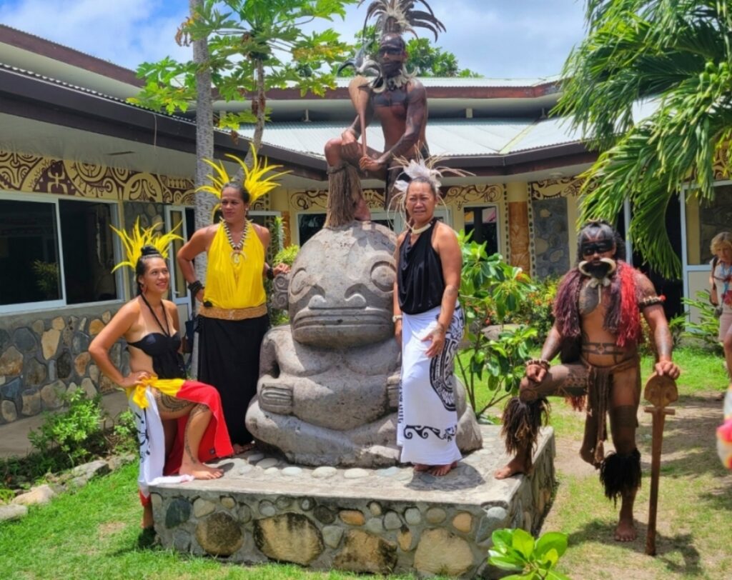 Performers with tattoos in Marquesas