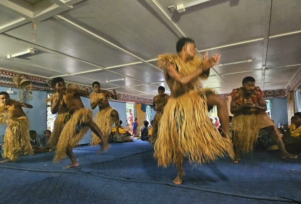 Dance performance, Fiji favorites