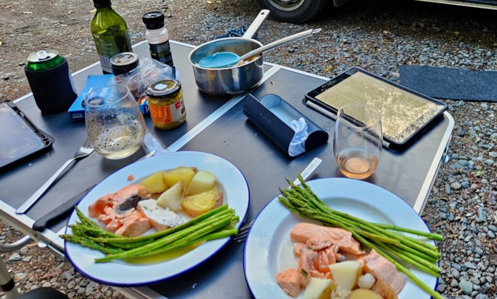 dinner, salmon, green beans, outdoors