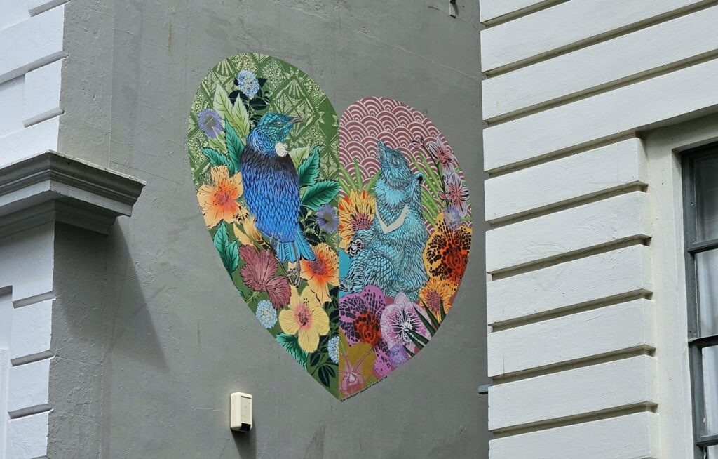 Heart mural by Flox, Auckland