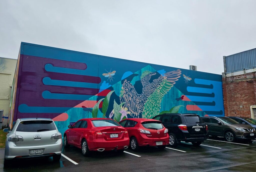 Bird mural by Flox, Whanganui