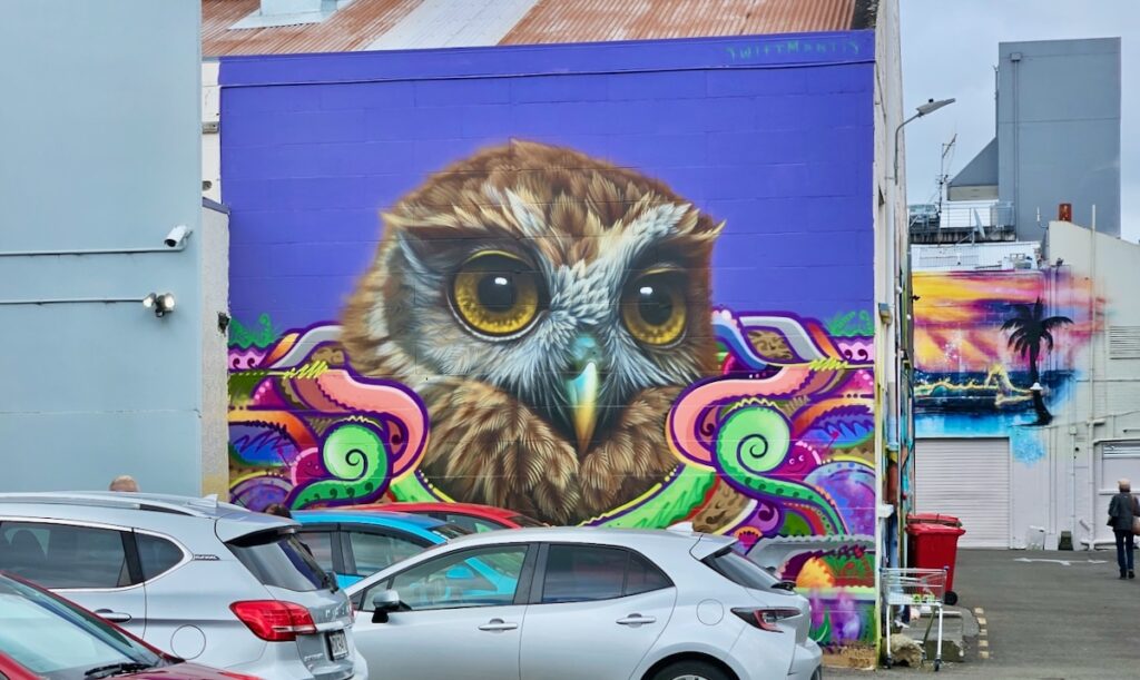 owl mural, street art