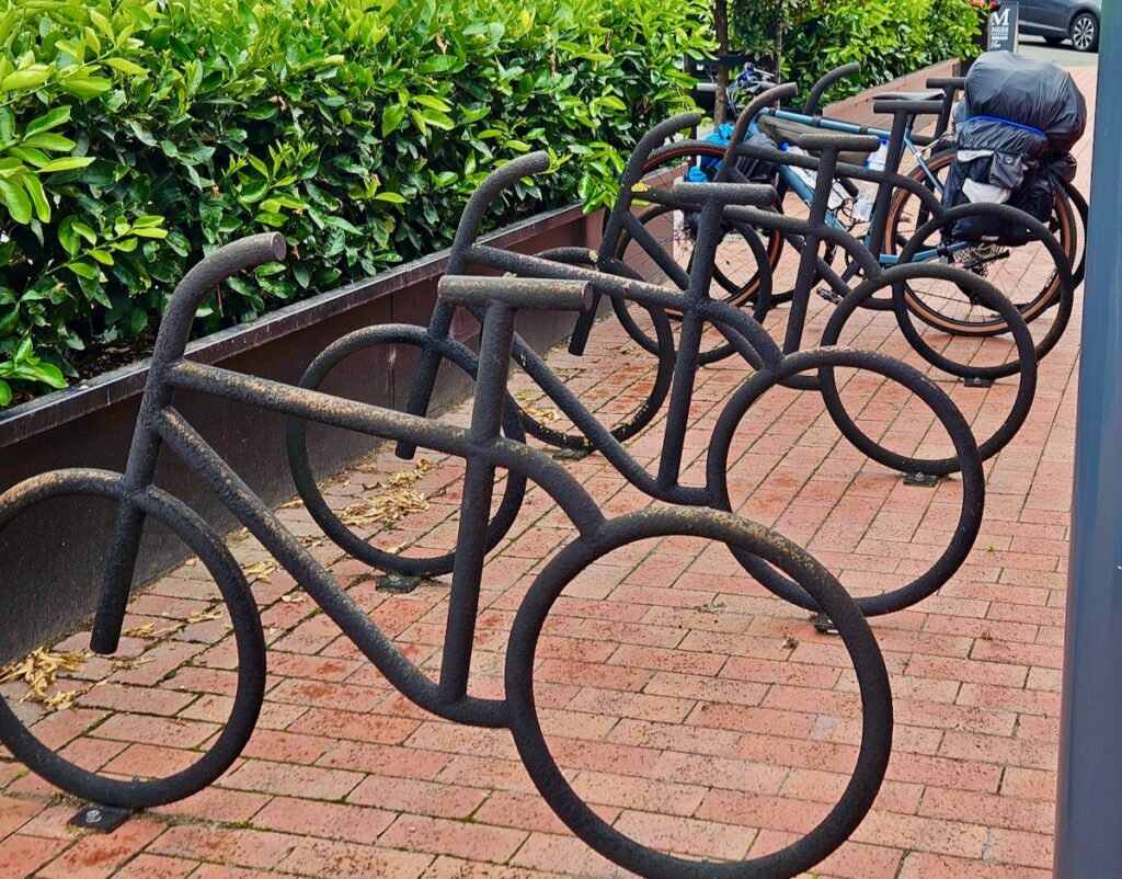 bike parking, bikes