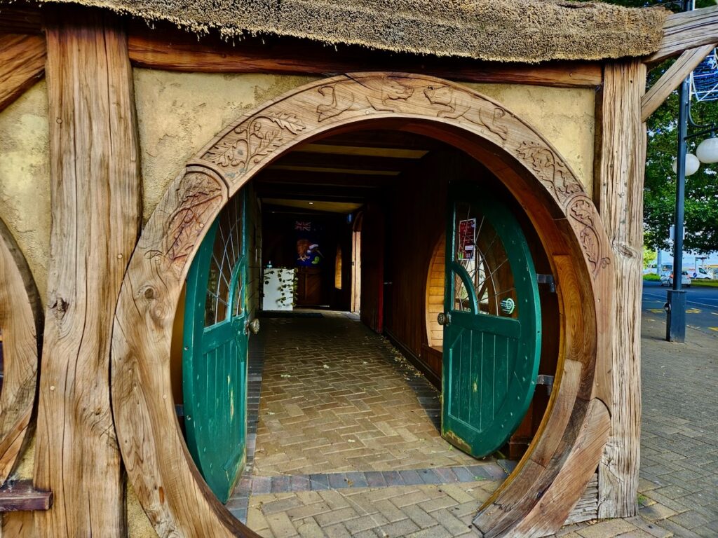 Hobbit Entrance Matamata I