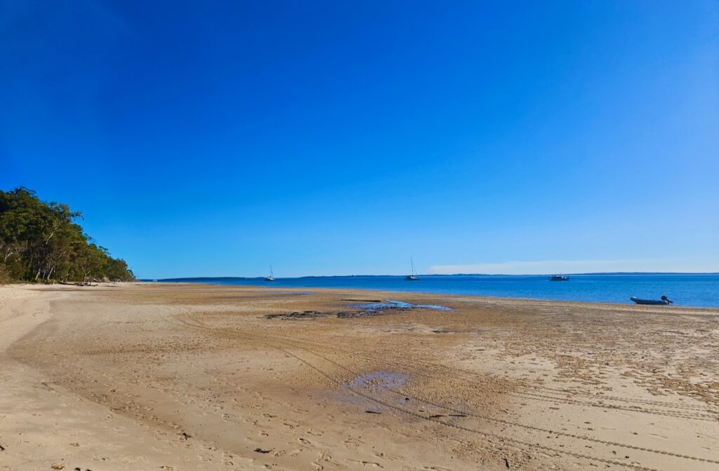 Kingfisher Beach in K'Gari Island