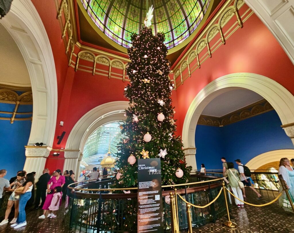 Christmas Tree QVB Sydney, Christmas in Australia