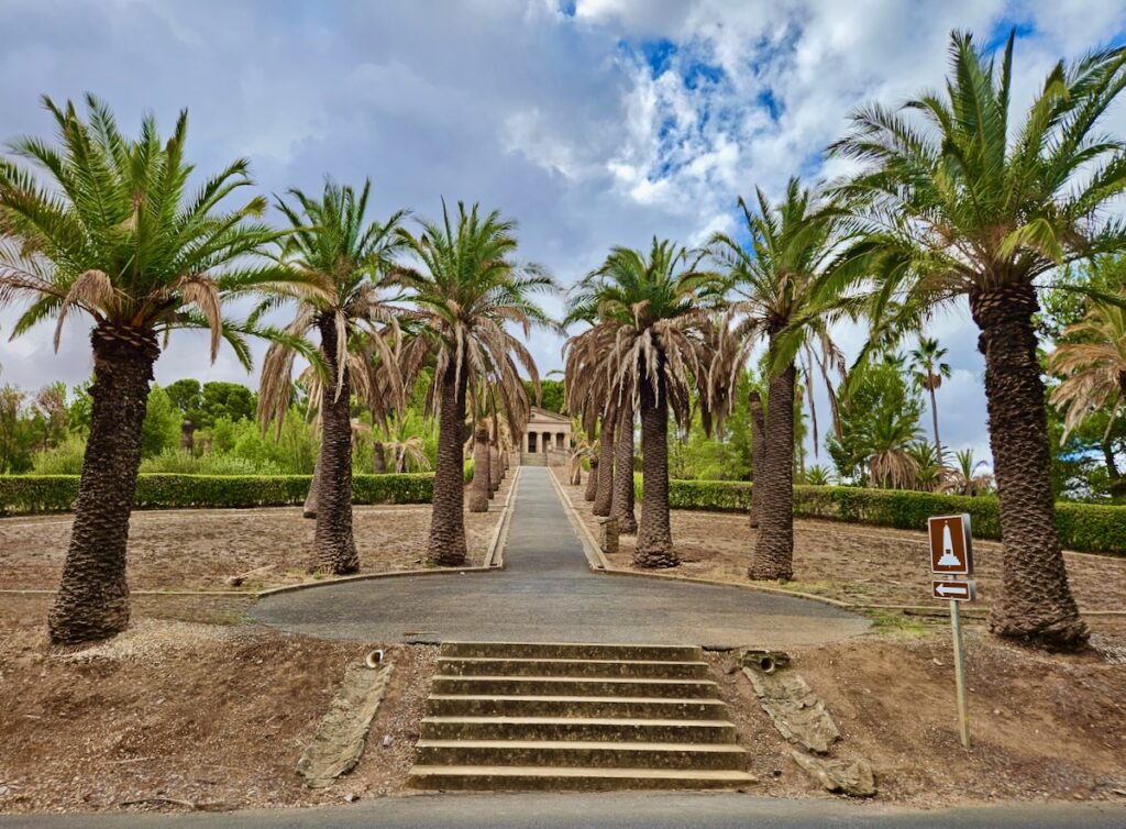 palm trees mausoleum Barossa