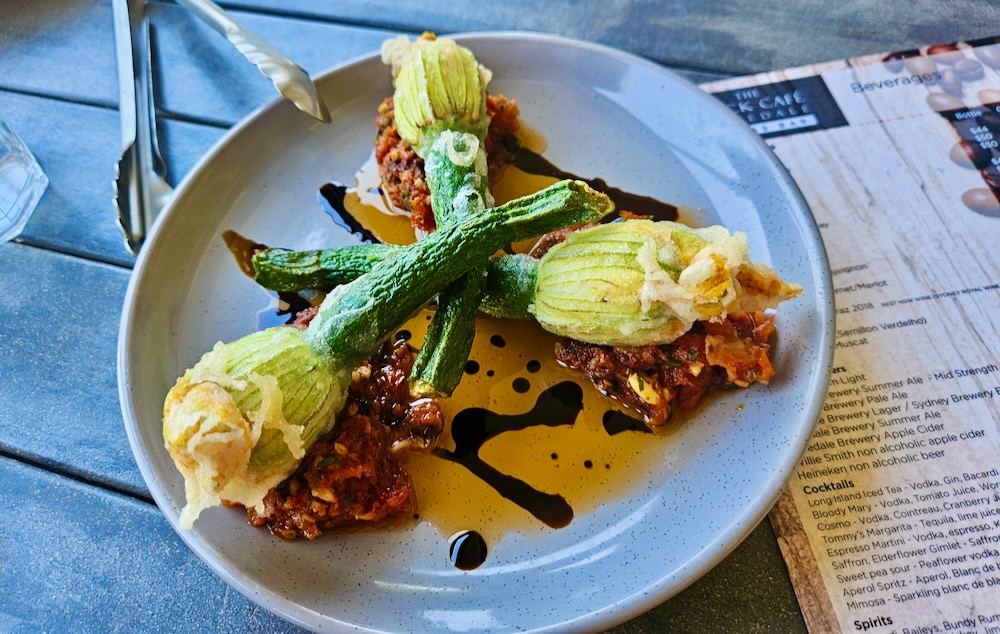 tapas, lunch, zucchini blossoms