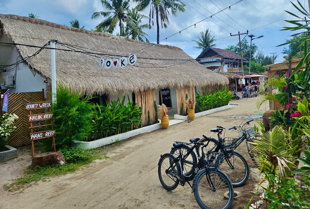 Beach road, Gili Air, Gili Islands