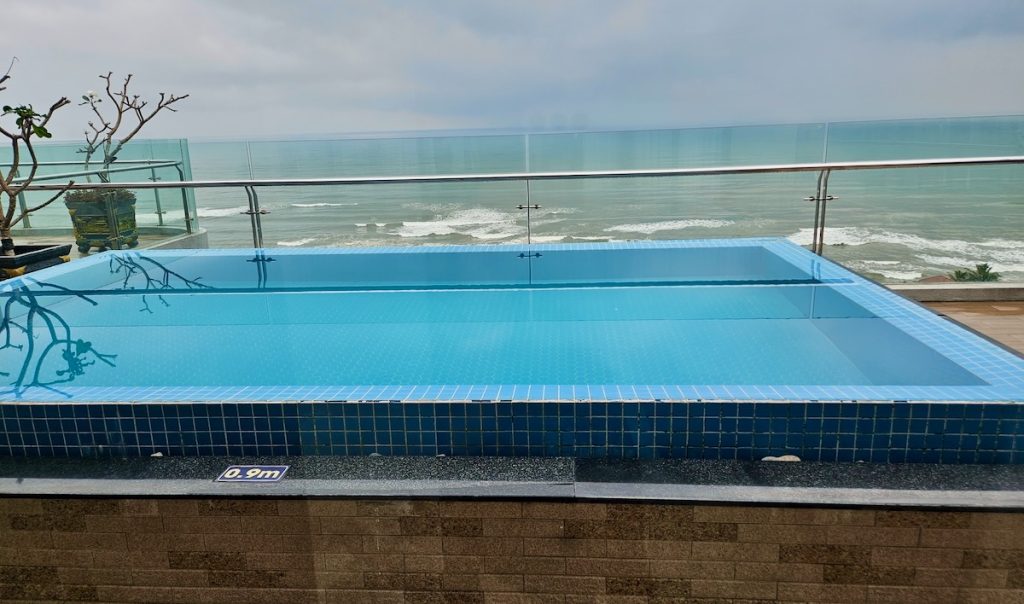 private pool, hotel, Da Nang