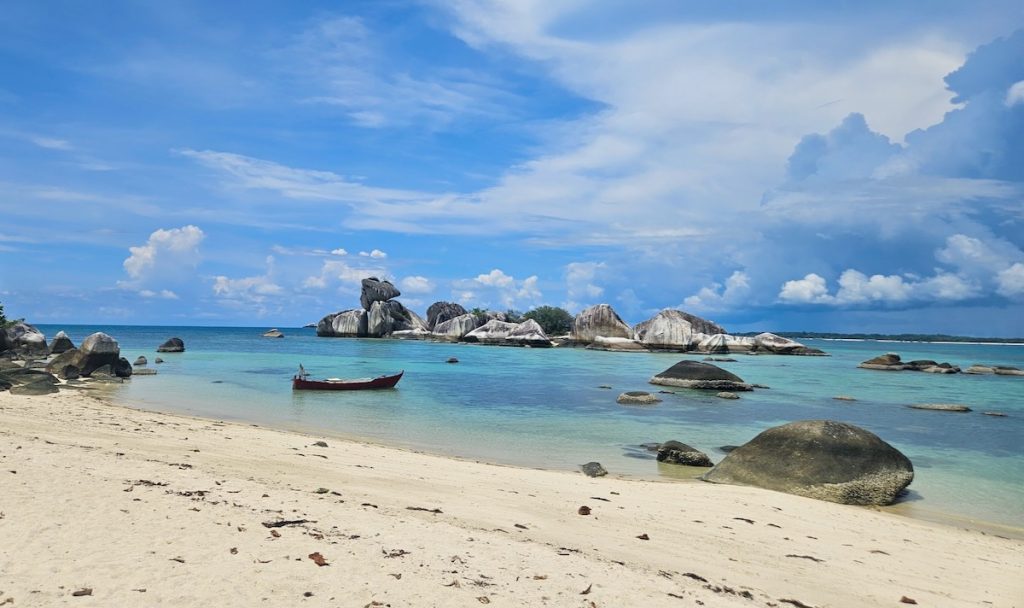 scenery, rocks in the sea, highlights of Western Indonesia