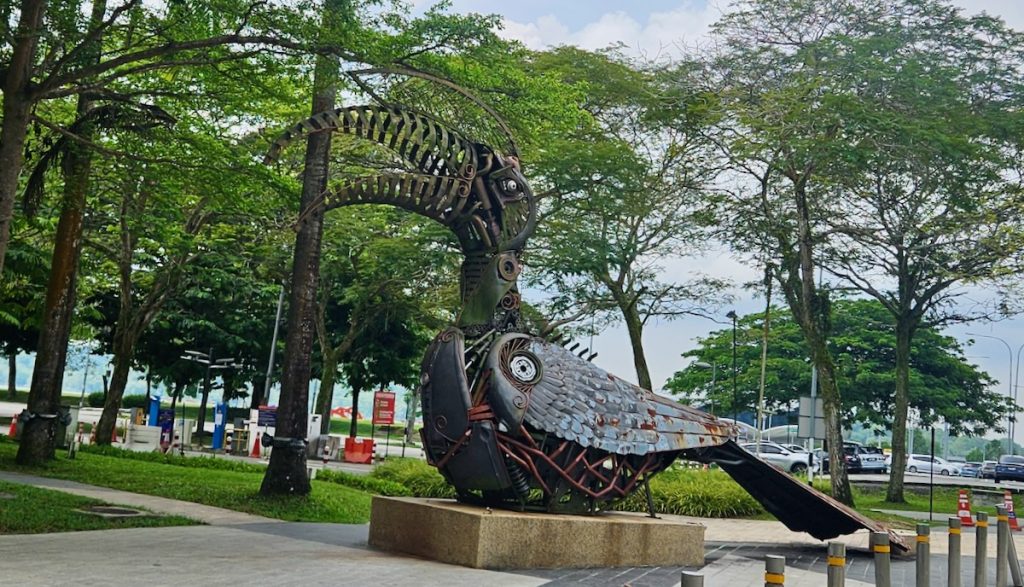 Hornbill sculpture Puteri Harbour