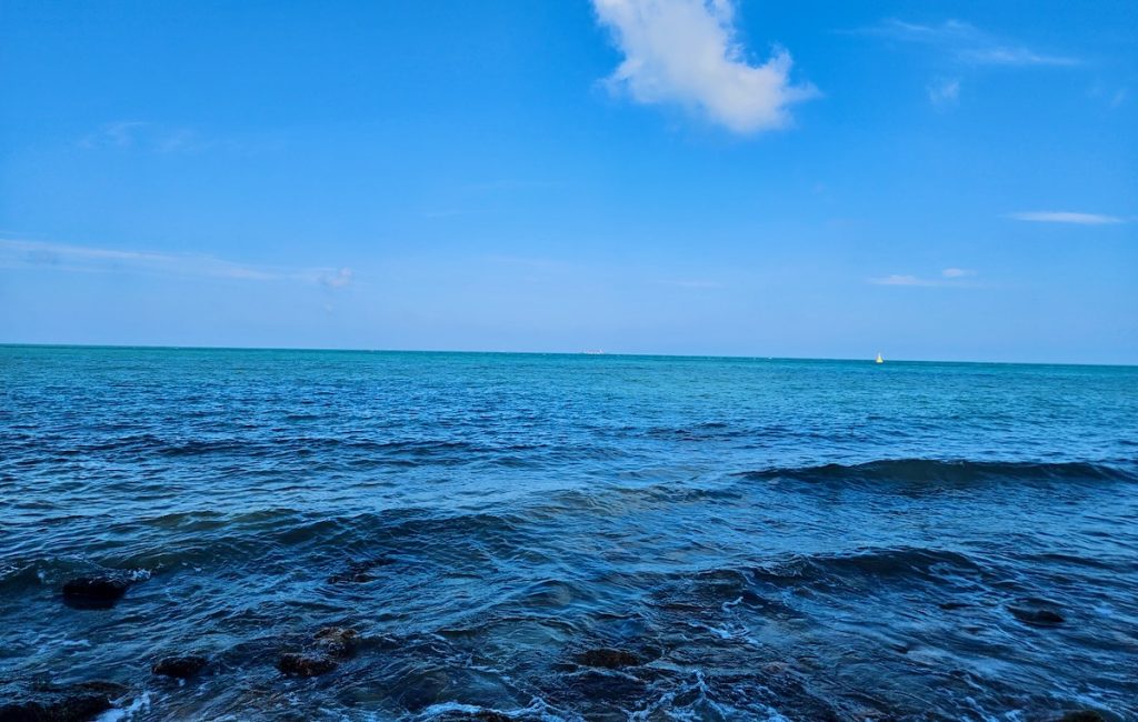 beach view of Malacca Strait